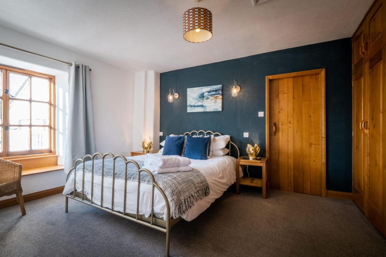 Stunning Cottage Grade 2 Listed With Parking And Hot Tub Bowness-on-Windermere Exterior foto