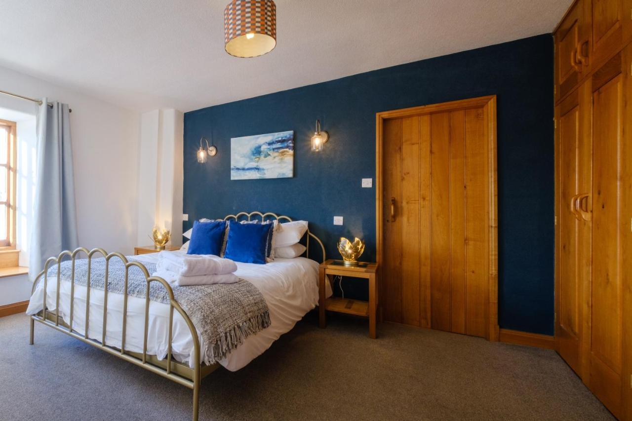 Stunning Cottage Grade 2 Listed With Parking And Hot Tub Bowness-on-Windermere Exterior foto